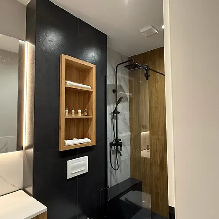 Elmax Appartamento 3*