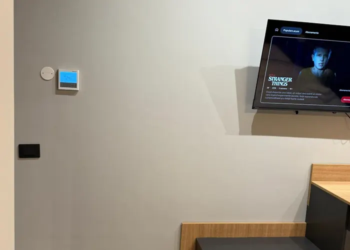 Elmax アパート クラヨーヴァ